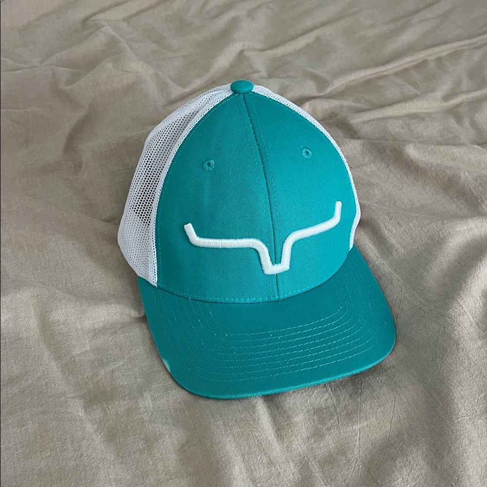 Kimes Ranch Teal and White Cap